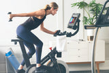 NordicTrack Commercial S15i Studio Cycle + Assinatura IFit Familiar Gratis